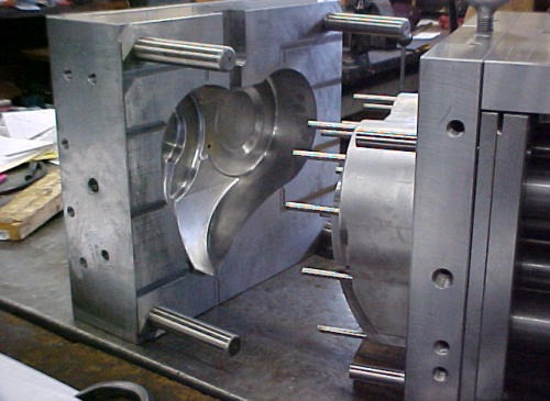 Finished 1-cavity closure mold