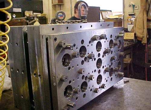 Forty-eight cavity mold trial assembly